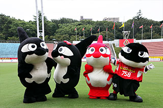 130427-fam.jpg