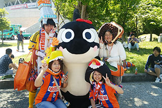 151024away.jpg